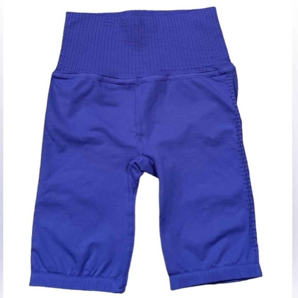 Free People FP Movement Good Karma Bike Shorts in Regal Purple Size XS/S - Picture 2 of 5